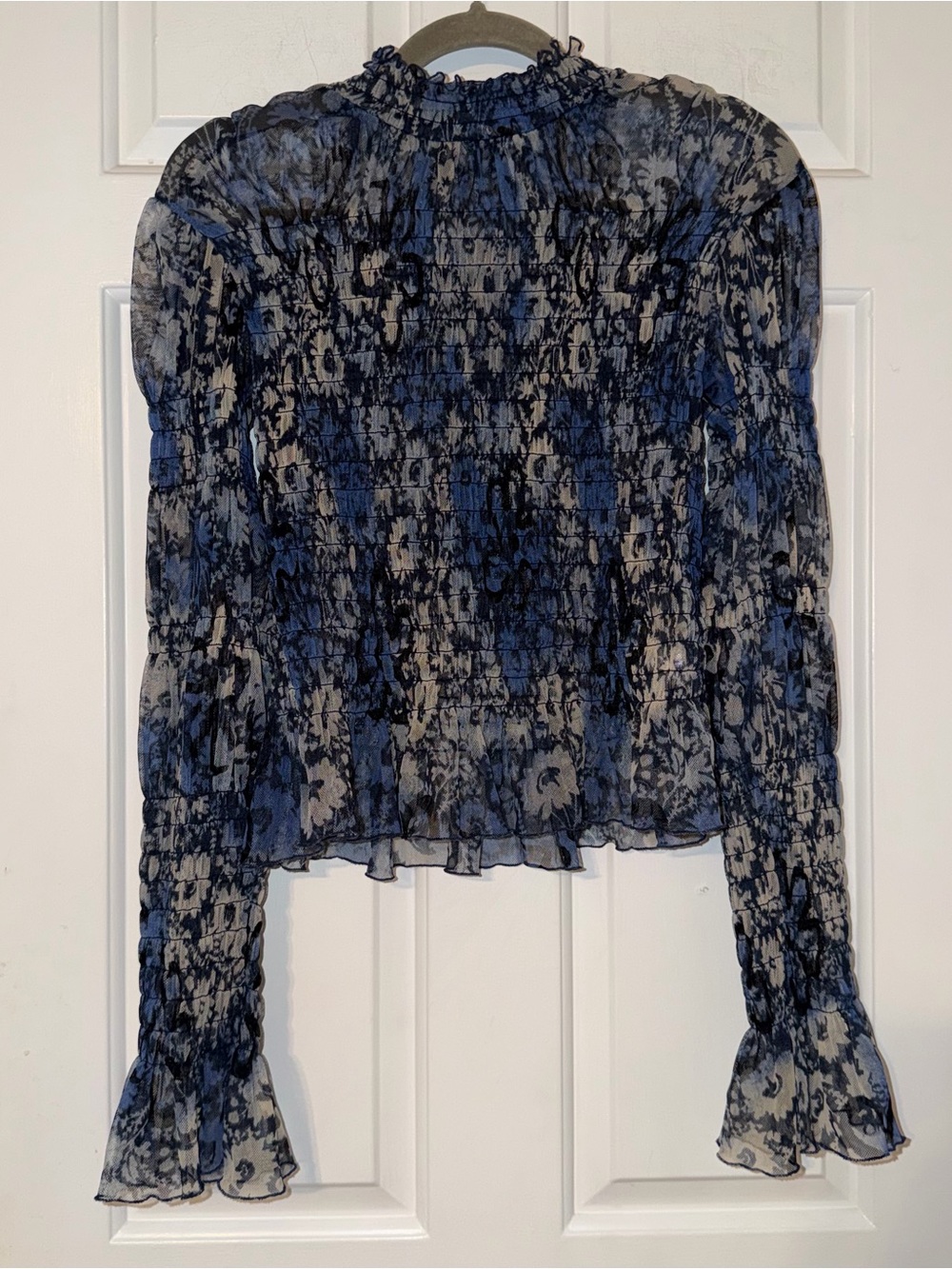 Free People Hello There Top Blouse Smocked Flare Sleeve Mesh Floral Blue M - Picture 5 of 16